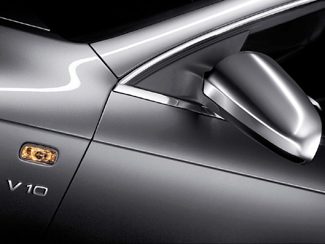 Audi S6 - Am Kotflügel prangt der V10-Schriftzug