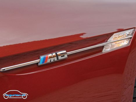 BMW M6, Typenschild seitlich