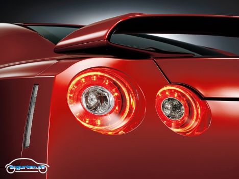 Nissan GT-R - Bild 8