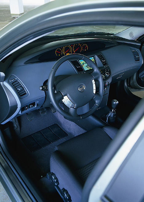 Nissan Primera - Cockpit