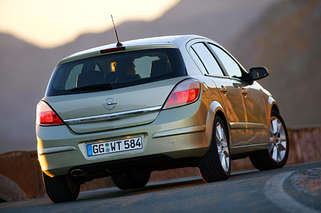 Golf-Konkurrent Nummer 1: Der Opel Astra.