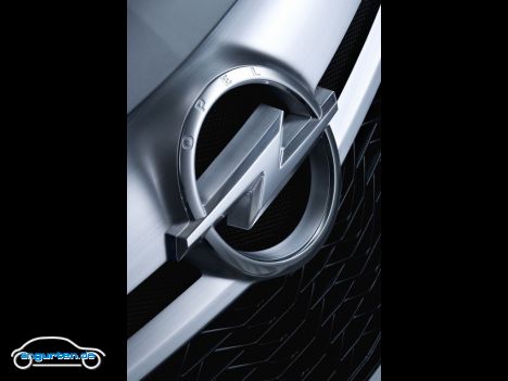 Opel GTC Concept, Opel-Zeichen auf dem Kühlergrill