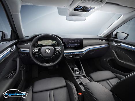 Der neue Skoda Octavia IV Combi - Der Innenraum präsentiert sich extrem aufgeräumt. Sogar die Klimaanlage ist im Bildschirm in der Mittelkonsole