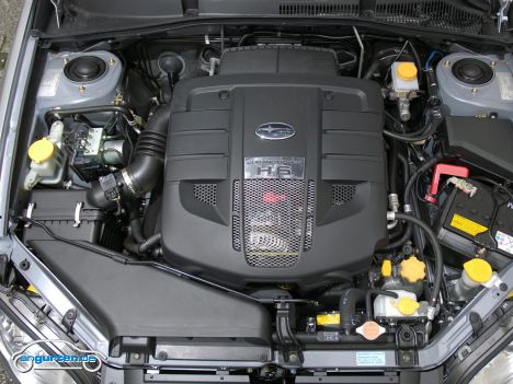 Subaru Legacy, Motor - Motorraum