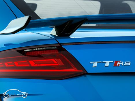 Audi TT RS Coupe Facelift 2020 - Detail TT RS Logo