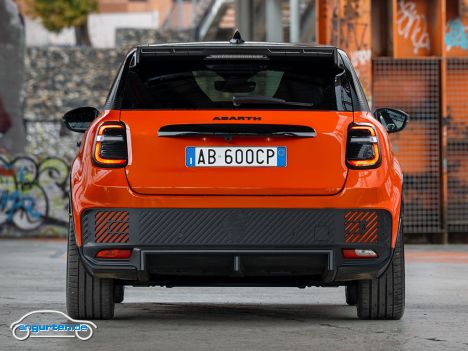 Abarth 600e Competizione - Heckansicht