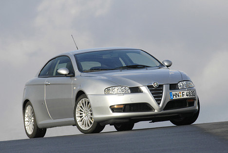 Alfa GT - schnittig ...