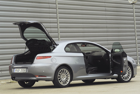 Alfa GT - trotzdem ordentlich Platz im Laderaum