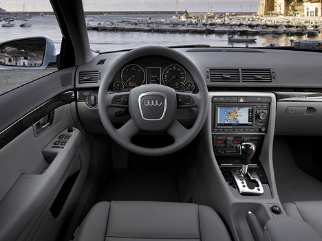 Audi A4 Avant, Cockpit