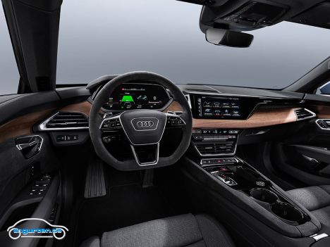 Audi e-tron GT - In 4,3 Sekunden beschleunigt der GT bis auf 100 km/h. Höchstgeschwindigkeit ist bei 245 km/h.