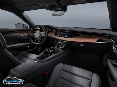 Audi e-tron GT - Die Reichweite der 84 kWh Batterie liegt zwischen 448 und 488 km (maximal).