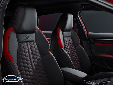 Audi RS 3 Sportback (2022) - Vordersitze