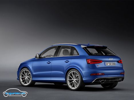 2.5 Liter Hubraum hat der TFSI-Motor im Audi RS Q3 - er kommt in Serie mit Start/Stop Automatik