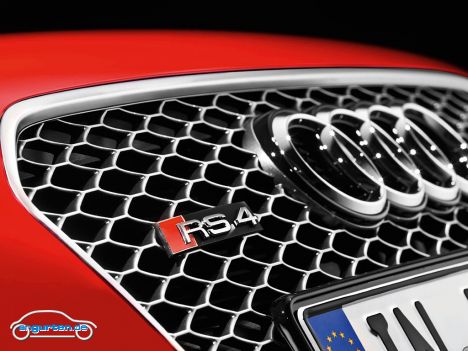 Audi RS 4 Avant - 430 Nm stehen als maximales Drehmoment zwischen 4.000 und 6.000 Umdrehungen bereit und sorgen für brachialen Vortrieb.