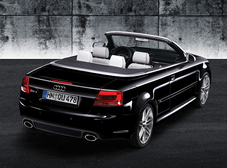 Reinrassig und Sportlich. Audi RS4 Cabriolet.