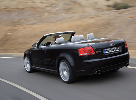 Das Audi RS4 Cabriolet.