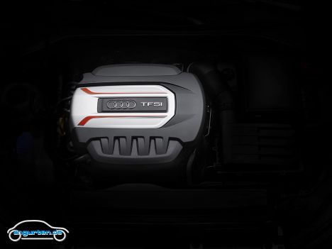 Und am Verbrauch hat Audi ebenfalls gearbeitet. 1,5 Liter weniger genehmigt sich der S3 Sportback - kombiniert sind es 7 Liter auf 100 km (Schaltgetriebe)