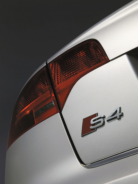 Audi S4 - Detail Heckleuchte