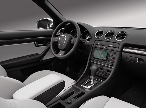 Audi S4 Cabrio - Innenraum