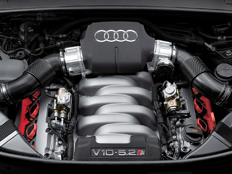 Audi S6 - 2.5 Liter V10 Motor