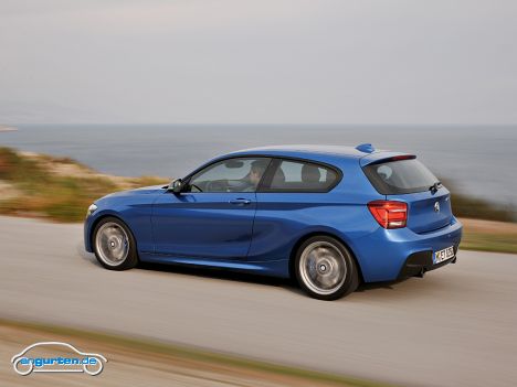 BMW 1er - 3 Türer - M135i von der Seite