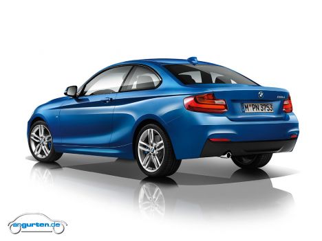 BMW 2er Coupe - So hört das Coupe des 1er dann auf den Namen 2er Coupe.