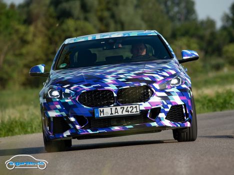 Noch getarnt: BMW 2er Gran Coupe - Bild 6