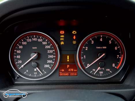 BMW 3er Coupe - die Instrumente sind wie üblich klar und übersichtlich
