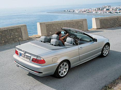 3er Cabrio (2002), Heckansicht