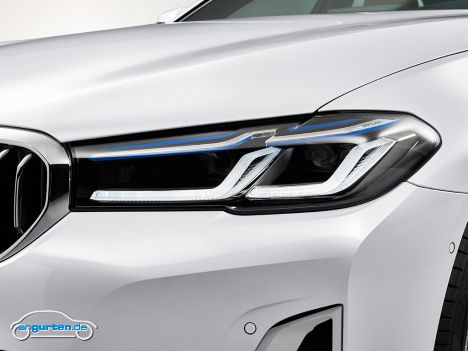 BMW 5er Limousine Facelift - Frontscheinwerfer Detail