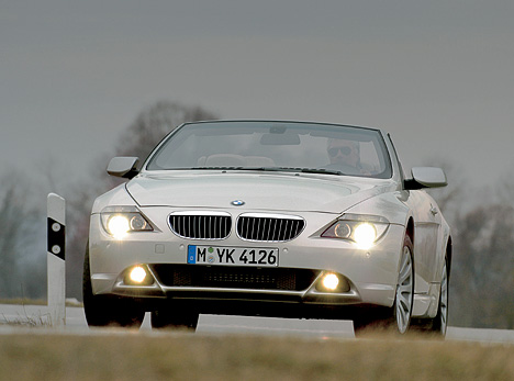 Die Hohe Kunst des Cabrio- und Motorenbaus zelebriert BMW im 6er Cabrio.