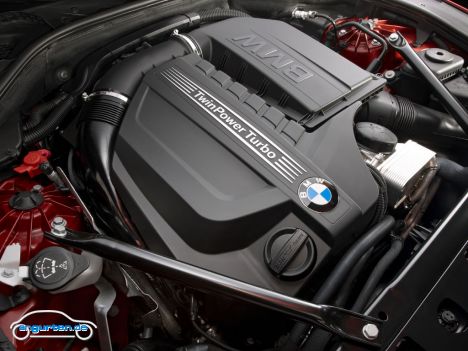 BMW 6er Coupe - Reihen-Sechszylinder Benzinmotor im BMW 640i Coupe