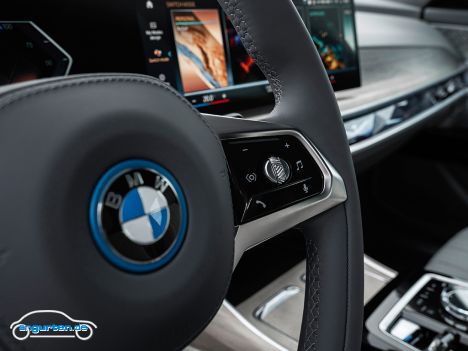 Der neue BMW 7er (G70) - Lenkradfernbedienung