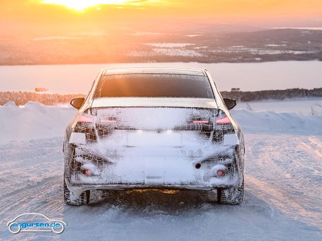 BMW i3 (2026) Camou in Schweden - Bis dahin müssen wir uns noch mit verhüllten Bildern begnügen.