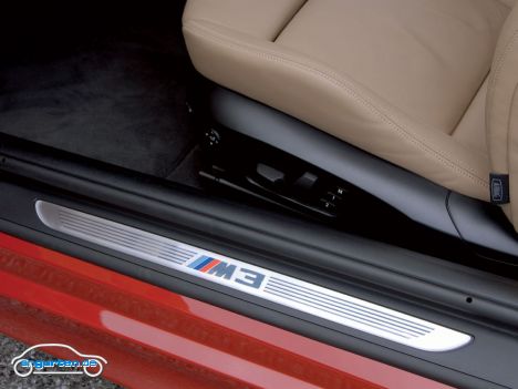 BMW M3, Zierleiste am Einstieg