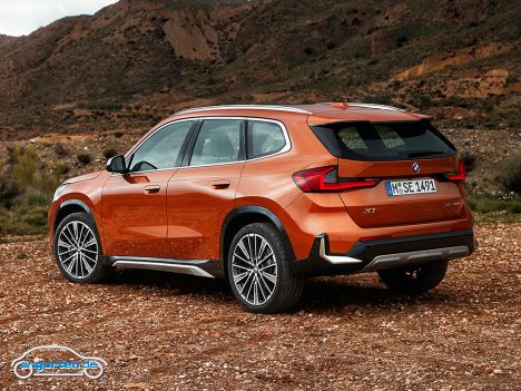 BMW X1 (2022) - Wer das noch sparen will, der sollte schnell handeln und das alte Modell nehmen.