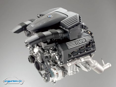 BMW X5 - 4.8 Liter V8 Motor