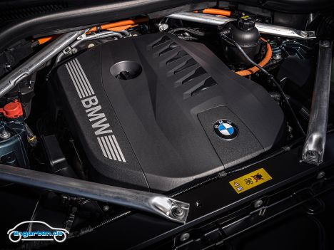 BMW X5 (G05) Facelift 2023 - Motorraum Plug-in Hybrid