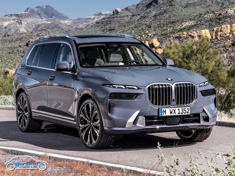 BMW X7 - Facelift 2022 - Facelift - das hört sich heute teilweise schon komisch an, weil oft gar nicht so viel am Face, sondern mehr innen gebaut wird. Hier aber ändert sich auch die Front mit neuen Scheinwerfern komplett. BMW X7 - Facelift 2022 - Facelift - das hört sich heute teilweise schon komisch an, weil oft gar nicht so viel am Face, sondern mehr innen gebaut wird. Hier aber ändert sich auch die Front mit neuen Scheinwerfern komplett.
