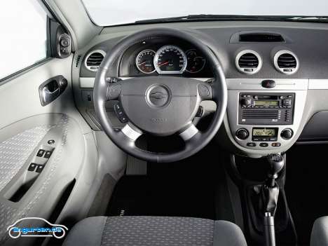 Chevrolet Nubira Kombi - Innenraum: Cockpit