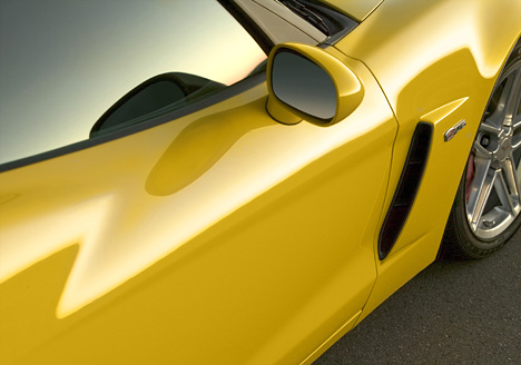 Corvette Z06, Detail: Tür, Außenspiegel und seitliche Lufteinlässe