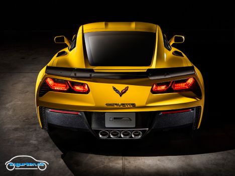 Corvette Z06 2015 - Der neu entwickelte Eaton Kompressor mit 1,7 Liter! Volumen arbeitet bei Drehzahlen von bis zu 20.000 Umdrehungen. Wer die Corvette fährt, sollte hier mit Sicherheit einen Wechsel einplanen.