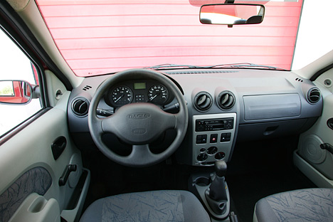 Der Innenraum des Dacia Logan