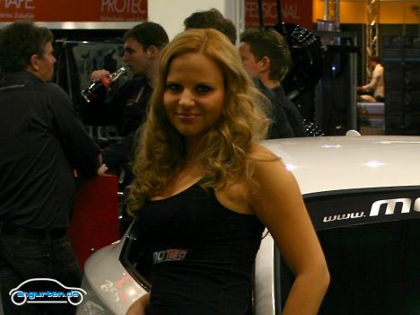 Die Girls auf der Essen Motor Show 2011