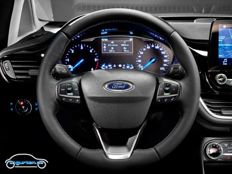 Ford Fiesta Active - Facelift MJ 2022 - Hier ein Bild des analogen Cockpits (Serie). Das Bild stammt aber noch von der Version vor dem Facelift, sieht jetzt trotzdem noch nahezu gleich aus.