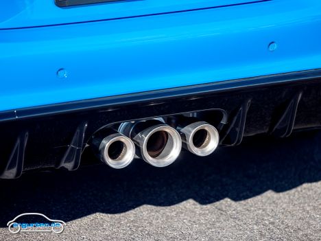 Honda Civic Type R 2022 - Auspuff blau