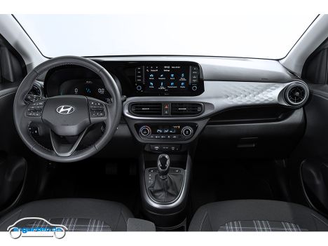 Hyundai i10 Facelift 2023 - Auch im Innenraum bleibt es im Wesentlichen beim Alten.