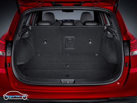 Hyundai i30 Kombi (Facelift) - Laderaum mit hochgestellter Rücksitzbank