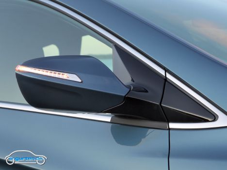 Hyundai i40cw - Der Blinker ist in den Außenspiegel integriert.