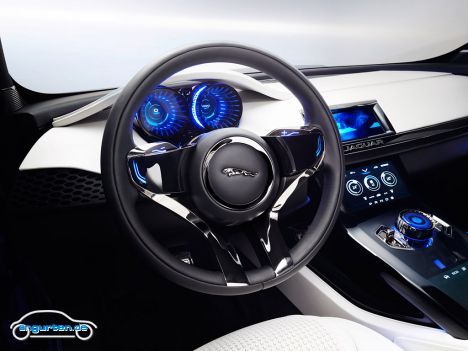 Jaguar C-X17 Concept - Bild 11